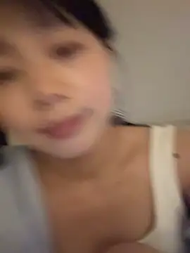 Nana-3 Show in webcam