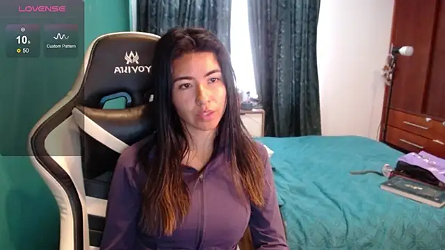 alice_middlee élő XXX-chatje