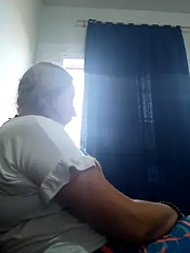 Chat +18 de MILEIDE980 ao vivo