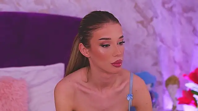 دردشة EllinaNuria الجنسية المباشرة