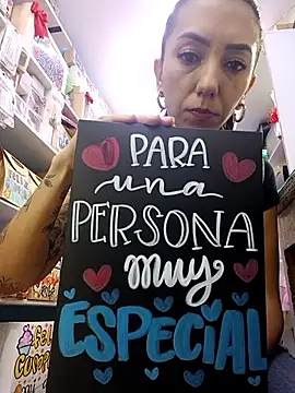 LunaZambrano: απευθείας συνομιλία ΧΧΧ