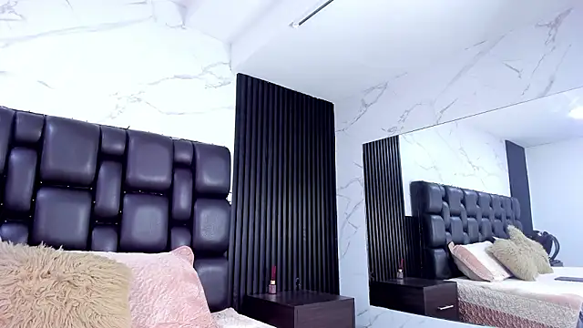 AuroraBon 现场XXX聊天