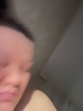 SunnyLeila2101 即時 XXX 聊天