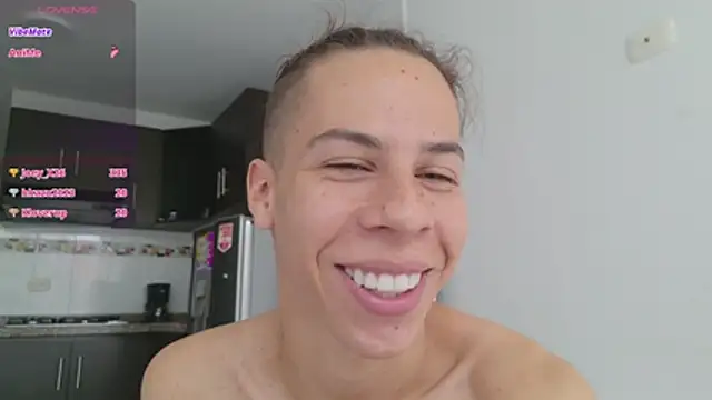 grey___27 Adlı Modelin Web Kamerası Şovu