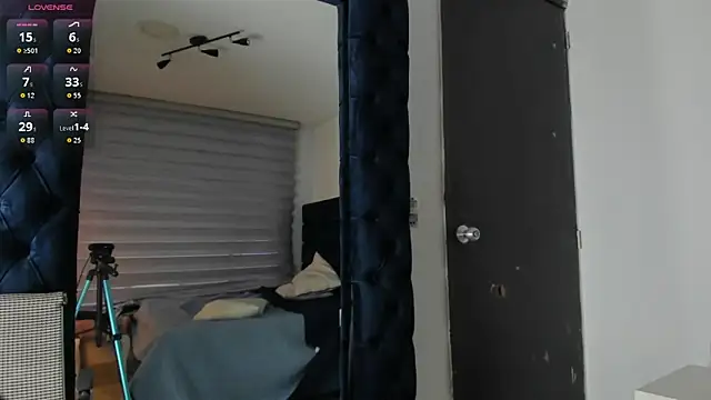 melanie_roux__ Chat XXX in diretta