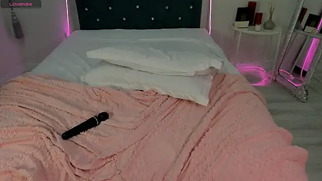 novaaskyy 即時 XXX 聊天