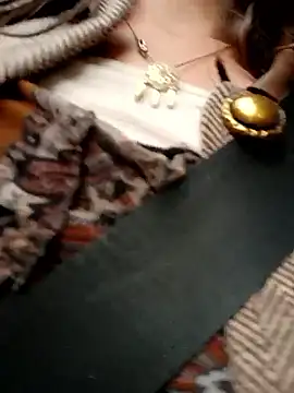 Chatroom XXX en direct de _Isabella-7