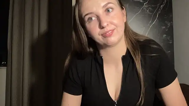 Chatroom XXX en direct de CharlotteXGold