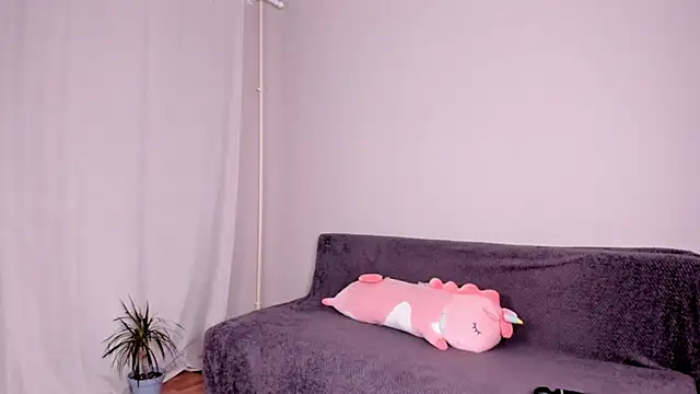 Živý XXX chat kira_montelle