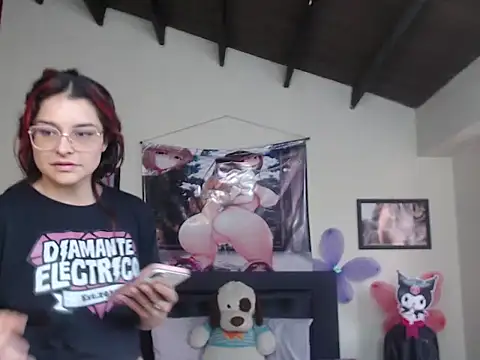 Marilynselxoveanalhard Webcamshow