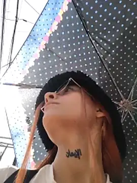 Chat +18 de Dani-peggin ao vivo