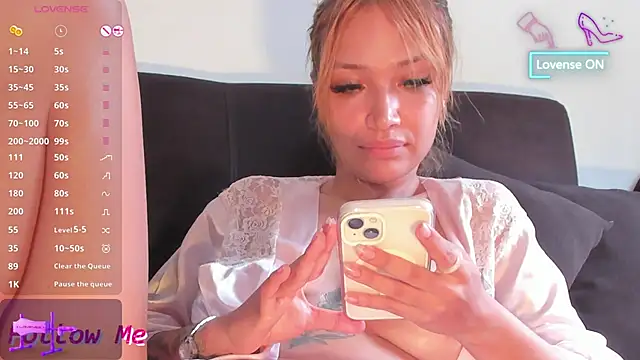 EmillyCutee_ Live XXX Chat