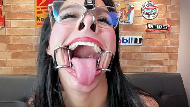 foxy_sharlotte: απευθείας συνομιλία ΧΧΧ