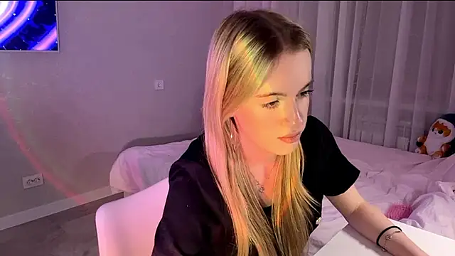 Between_Eeys: онлайн-секс-чат