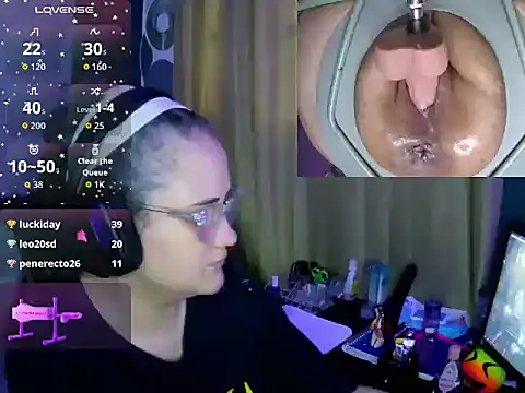 lolalicious_7583 网络视讯表演