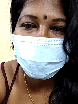 Chat XXX en directo de thamarai