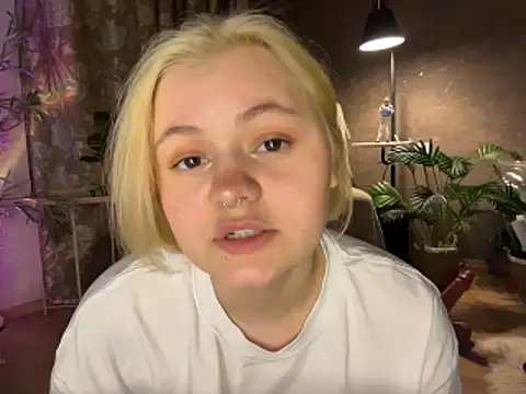 Вебкам-шоу MoonIvy_