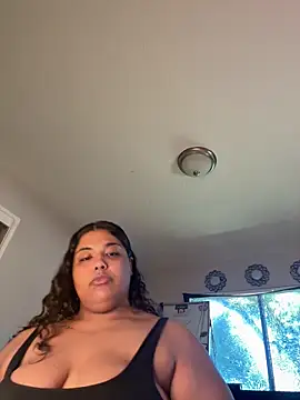 1n0nlythroat's Live XXX Chat