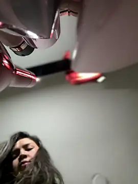 Chat +18 de Mila_Morgan ao vivo