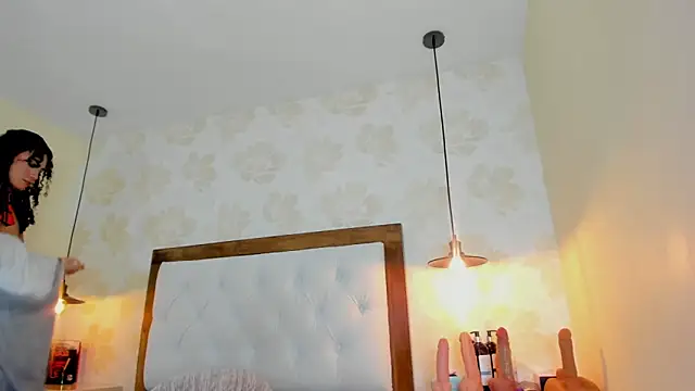 IRISCLARK1's Live XXX Chat