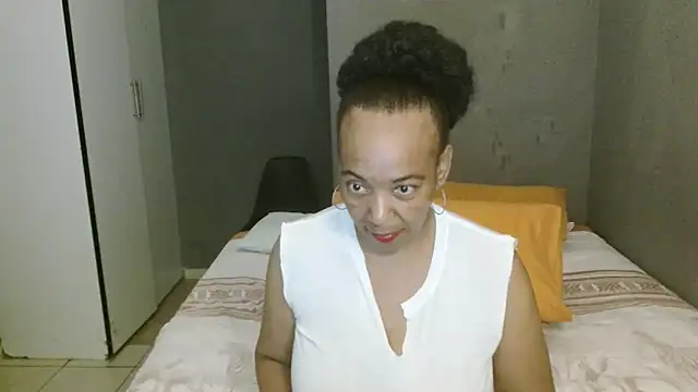 Lillyan_N: онлайн-секс-чат