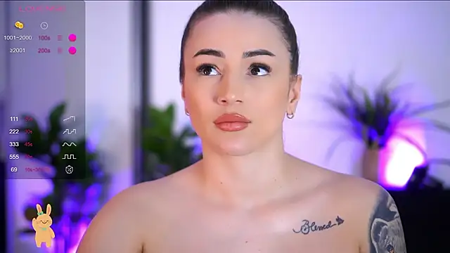 BabbyAisha – Naživo XXX chat