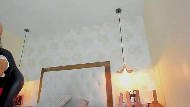 แชท XXX สดของ IRISCLARK1