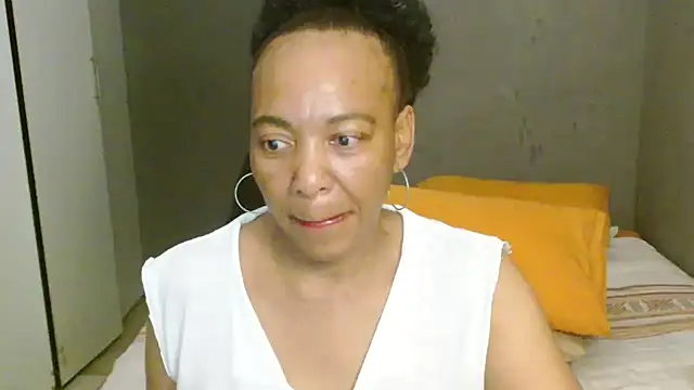 XXX chat uživo modela Lillyan_N