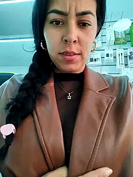 Luianna 即時 XXX 聊天