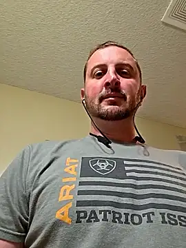 Chat +18 de MrMechanic38 ao vivo