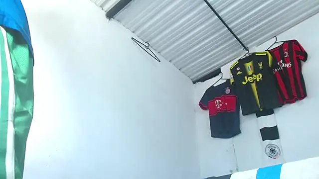 skinny23cm Webcamshow