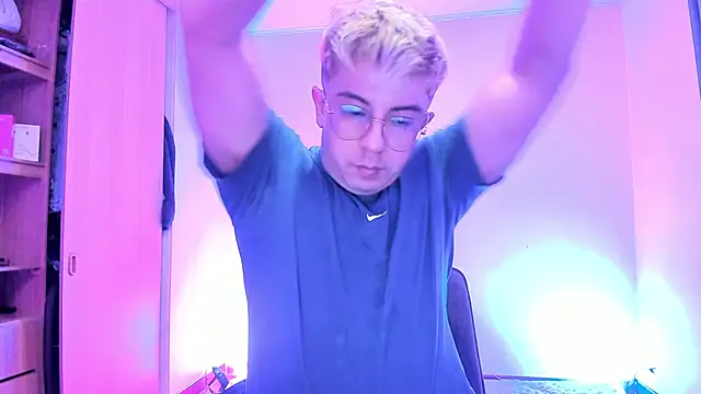 Show modela davidMars1 na web-kameri