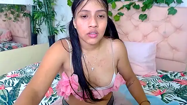 zara_cute – Naživo XXX chat