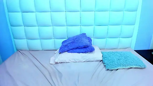 XXX chat uživo modela teresasroom_