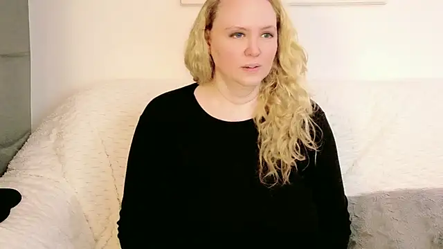 Sarah4you's Live XXX Chat