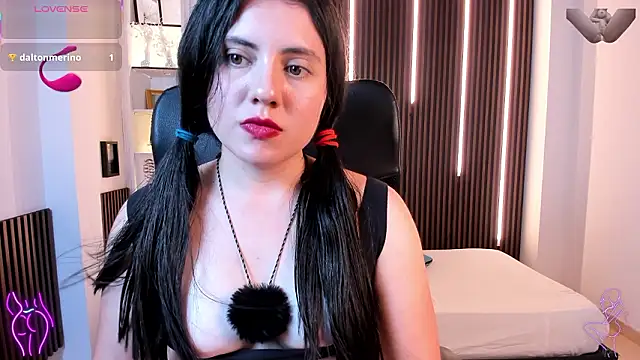 Chat +18 de Alicee_Broownn ao vivo