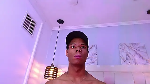 Онлайн чат XXX Santiago_Ortiz_