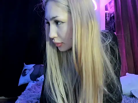 XXX chat uživo modela DarkAng3IX