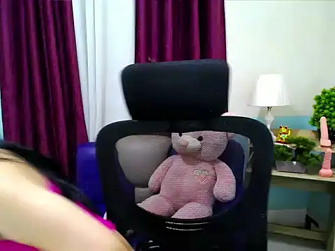 devine_goddess Webcam show