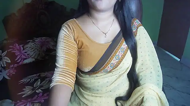 Онлайн чат XXX BengaliQueenStar