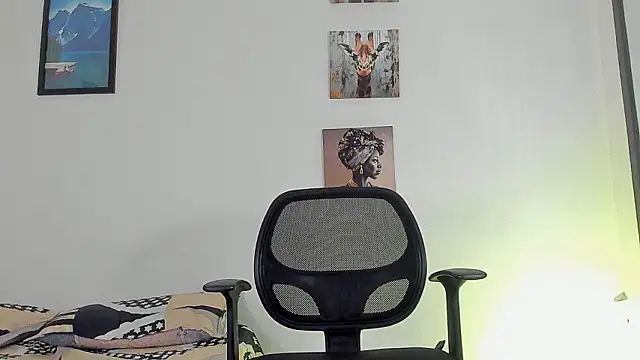 magnusclark Adlı Modelin Canlı XXX Sohbeti