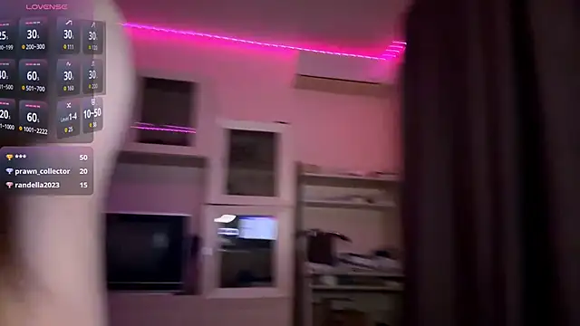 XXX chat uživo modela Kiaicatie