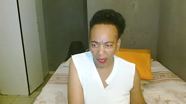 Chatroom XXX en direct de Lillyan_N