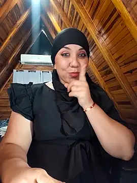 دردشة AmbarBurhan الجنسية المباشرة