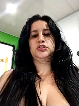 XXX chat uživo modela keilymadam