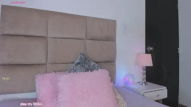 ashleycurvyy Obrolan Langsung XXX