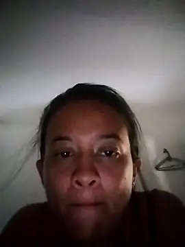 Laura_35sex: απευθείας συνομιλία ΧΧΧ