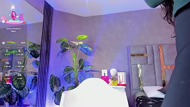 Tyla_Ks 现场XXX聊天