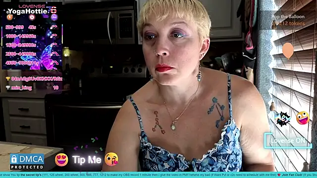แชท XXX สดของ YogaHottie76