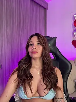 Tamaraserra: онлайн-секс-чат